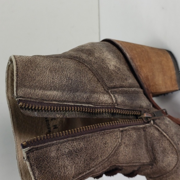 CIRCLE G by CORRAL DISTRESSED LEATHER SIDE ZIP WESTERN ANKLE BOOTS WOMEN'S 7 M - Picture 11 of 14